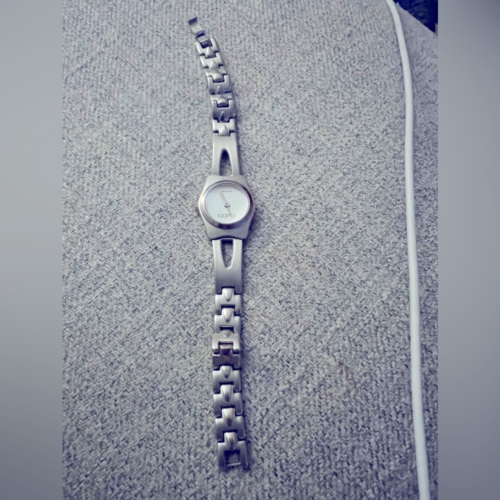 VINTAGE:GUCCI WATCH